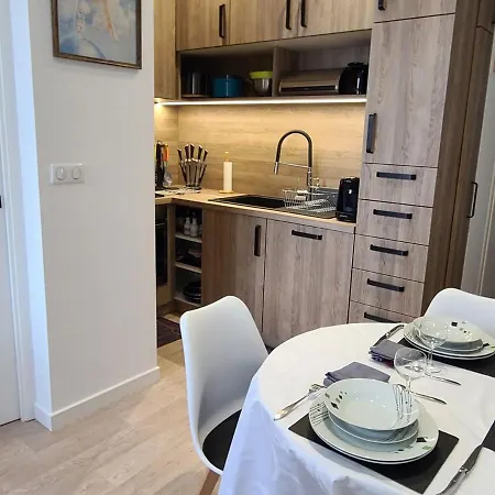 Apartmán Renove 4* Pour 2 Personnes Avec Wifi Et Parking A - Fr-1-589-412 *