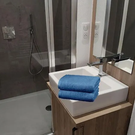 Renove 4* Pour 2 Personnes Avec Wifi Et Parking A - Fr-1-589-412 Apartmán *